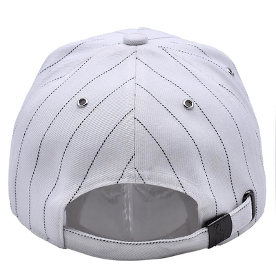 Ürün adı ile logo nakışlı yapılandırılmamış 5 panel beyzbol şapkası