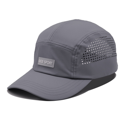 Hafif Nylon 5 Panel Camper Şapkası Su geçirmez Koşu Siyah Koşu Ağı Şapkası Düzenlenebilir Kemerle