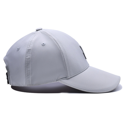 Özelleştirilebilir 6 Panel Beyzbol Başlığı Eğimli Zirve Tarzı Kauçuk Yama Logo