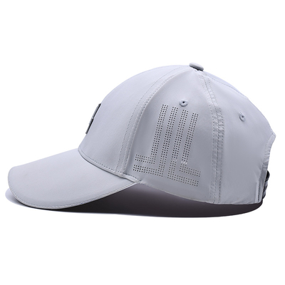Özelleştirilebilir 6 Panel Beyzbol Başlığı Eğimli Zirve Tarzı Kauçuk Yama Logo