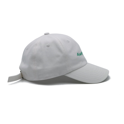 Düzenebilir kemer ve pamuklu kumaşlı nakışlı logo 6 panel beyzbol şapkası