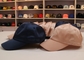 High-End ACE 5 Panel Beyzbol Şapkası Şık Saten Kumaş Düz Renk Taklidi Yama Logosu